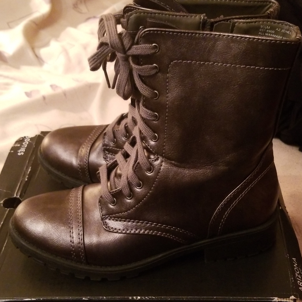 Moto boots